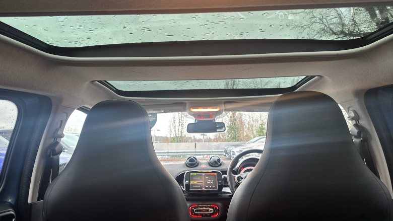 Smart EQ forfour hatchback 60kW EQ Exclusive 17kWh 5dr Auto [22kWch] Electric Hatchback